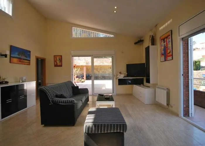 Club Villamar - Maika Villa *